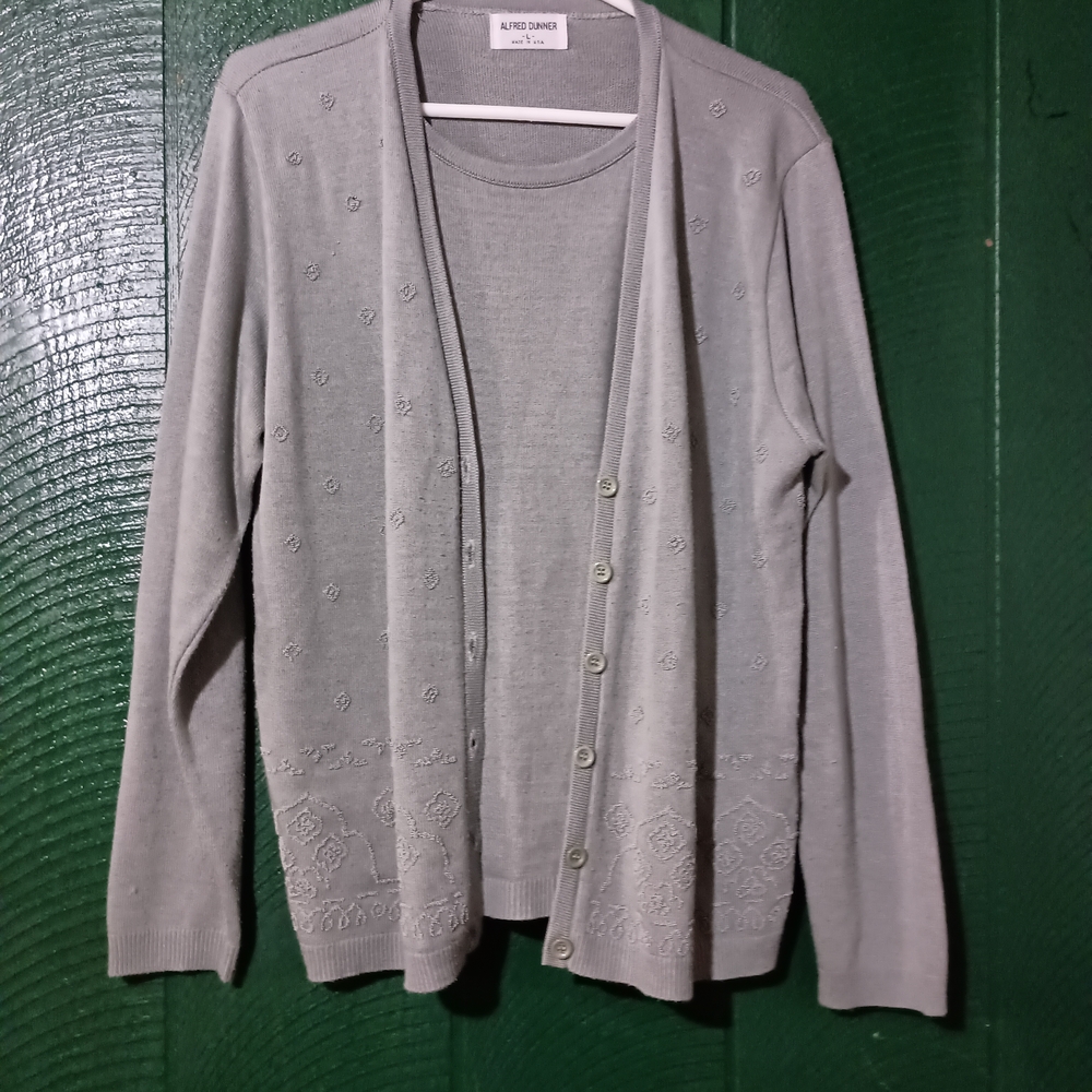 Alfred Dunner Olive Green Cardigan w/attached Sweater